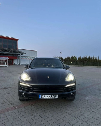 Porsche Cayenne cena 221400 przebieg: 77000, rok produkcji 2013 z Słupsk małe 781